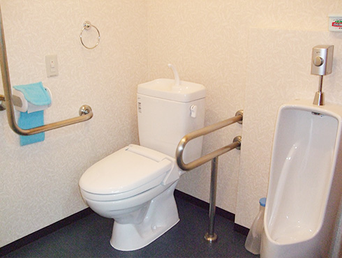 堺市の住宅型有料老人ホーム　トイレ