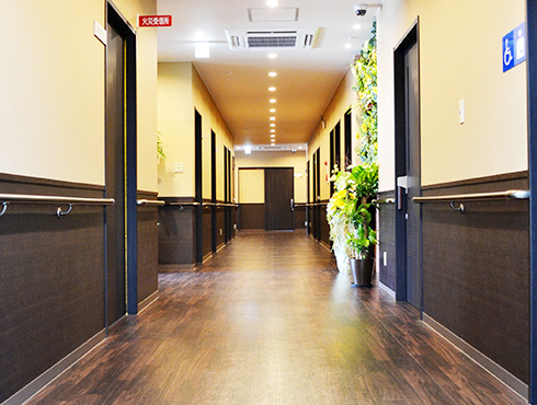 住之江区御崎の住宅型有料老人ホーム　廊下